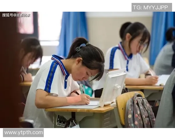 成都篮球队速度飞跃创历史新高引发全城关注与热议 成都篮球队速度飞跃创历史新高引发全城关注与热议